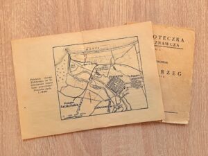 zdjęcia map w książce